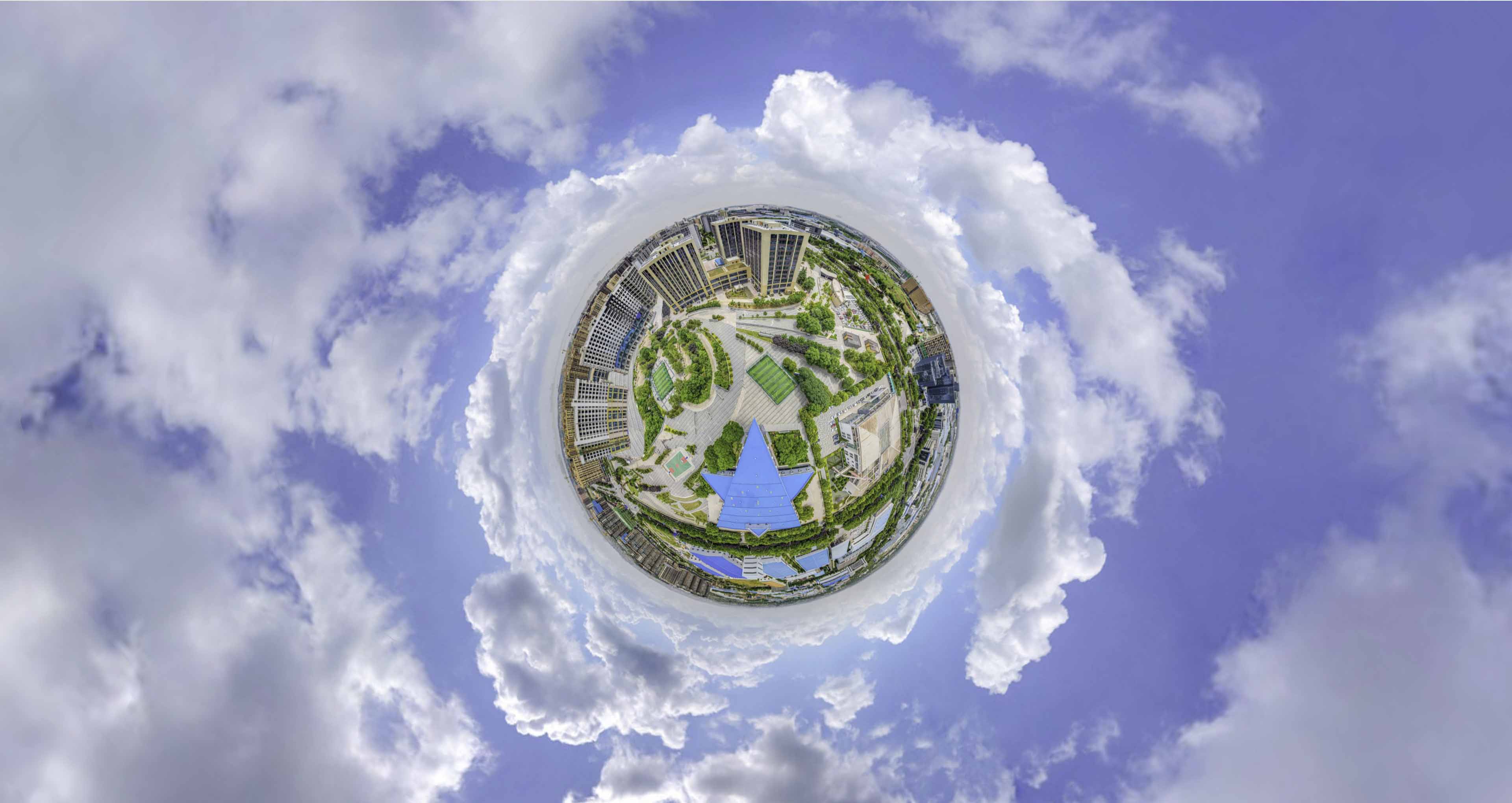 子长VR全景电影的制作流程：技术探索与手绘地图的创意融合